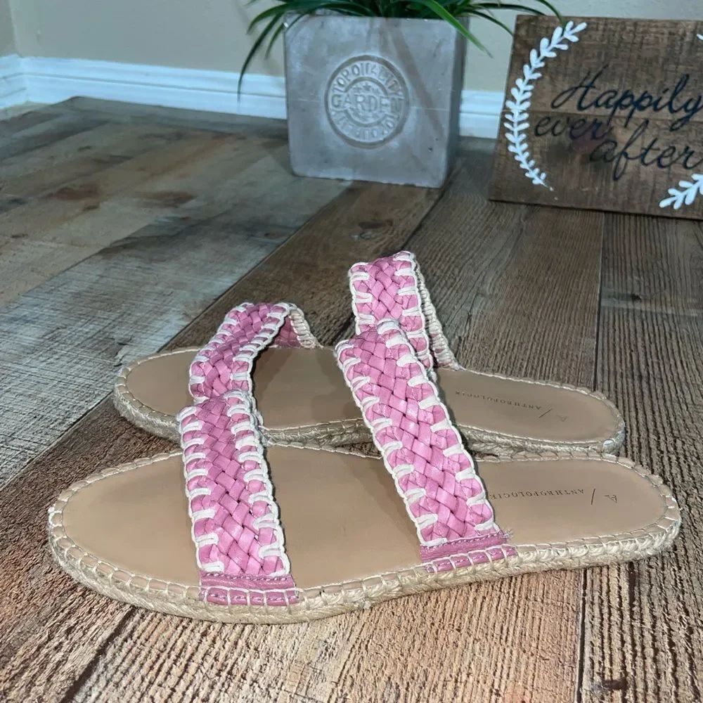 Anthropologie Regina Woven Slide Sandals
Size 40